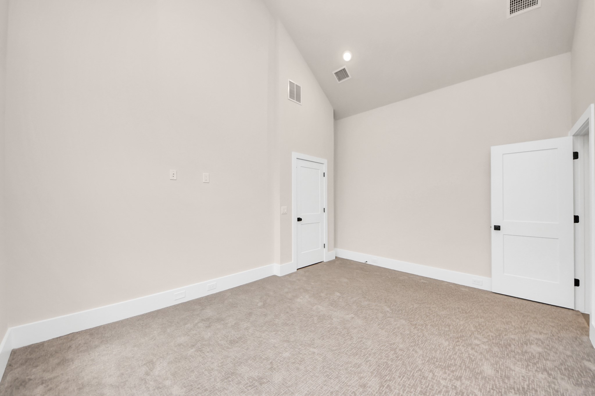 783 Mansfield Street Houston, TX 77091 - Photo 30 of 40 a view of an empty room