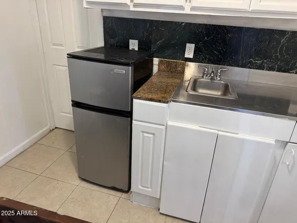 $800 | 328 North 11th Place, Unit D, Phoenix, AZ 85006