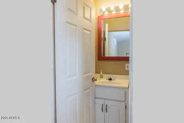 $800 | 328 North 11th Place, Unit D, Phoenix, AZ 85006