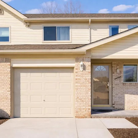 $164,900 | 20969 Flora Street, Roseville, MI 48066