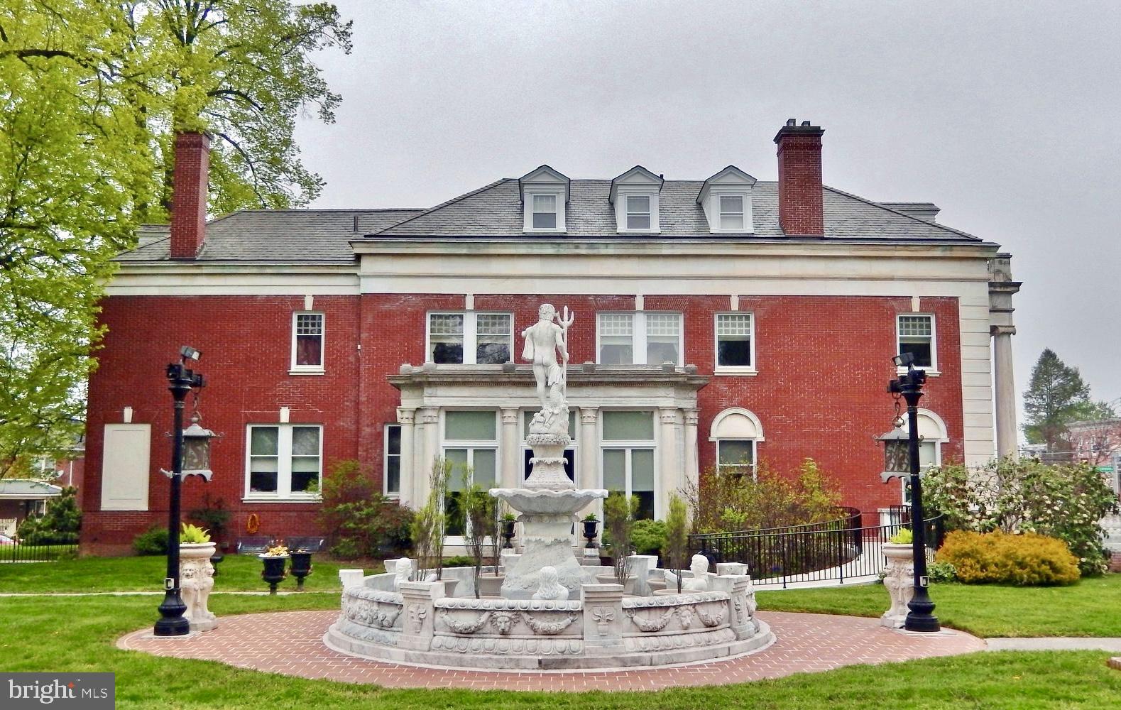 1440 Broadway Hanover, PA 17331 - Photo 18 of 20 a front view of a building with garden