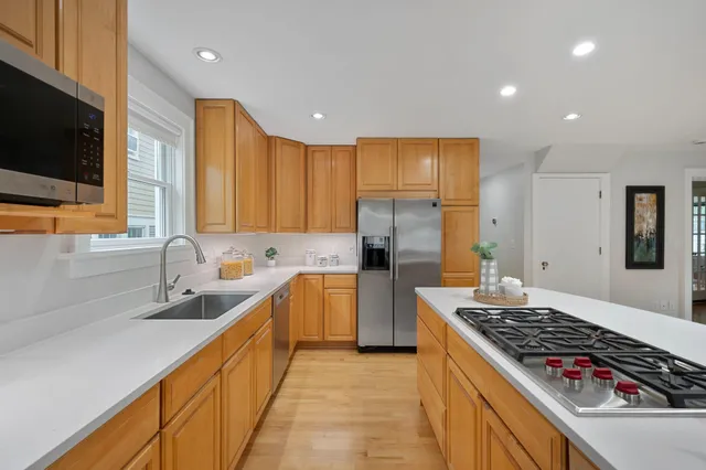 $989,000 | 2250 Princeton Avenue, St. Paul, MN 55105