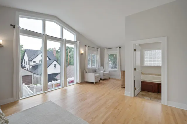 $989,000 | 2250 Princeton Avenue, St. Paul, MN 55105