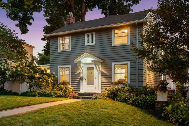$989,000 | 2250 Princeton Avenue, St. Paul, MN 55105