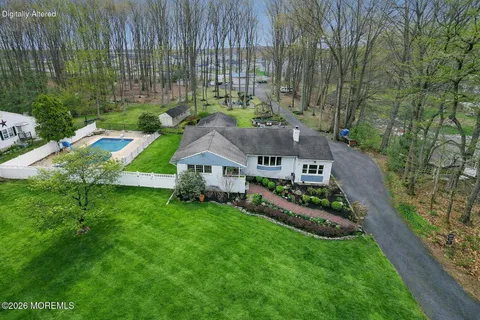 $795,000 | 21 La Valley Drive, Manalapan, NJ 07726