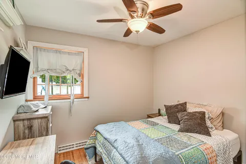 $795,000 | 21 La Valley Drive, Manalapan, NJ 07726