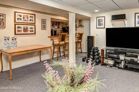 $795,000 | 21 La Valley Drive, Manalapan, NJ 07726