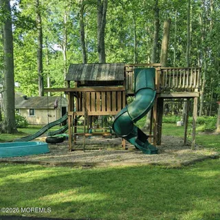 $795,000 | 21 La Valley Drive, Manalapan, NJ 07726