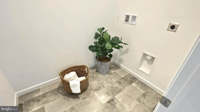 $339,700 | 7855 Briarwood Drive, Harrisburg, PA 17112