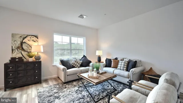 $339,700 | 7855 Briarwood Drive, Harrisburg, PA 17112