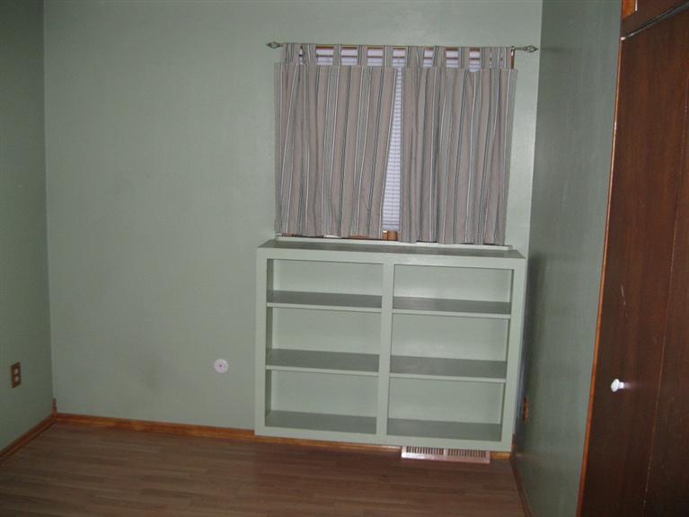 614 Middle Road Camanche, IA 52730 - Photo 13 of 32 Gallery Image 13