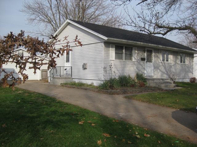 614 Middle Road Camanche, IA 52730 - Photo 32 of 32 Gallery Image 32