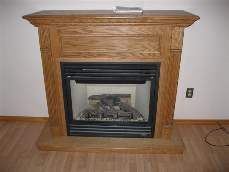 614 Middle Road Camanche, IA 52730 - Photo 9 of 32 Gallery Image 9