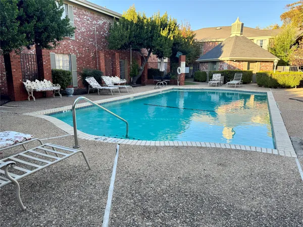 $1,900 | 7920 Rockwood Lane, Unit 138, Austin, TX 78757