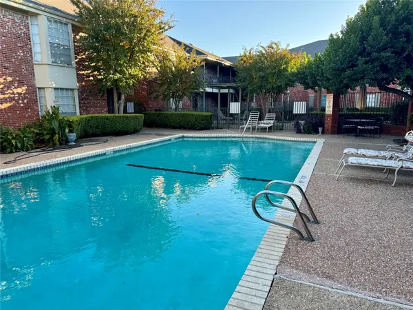 $1,900 | 7920 Rockwood Lane, Unit 138, Austin, TX 78757