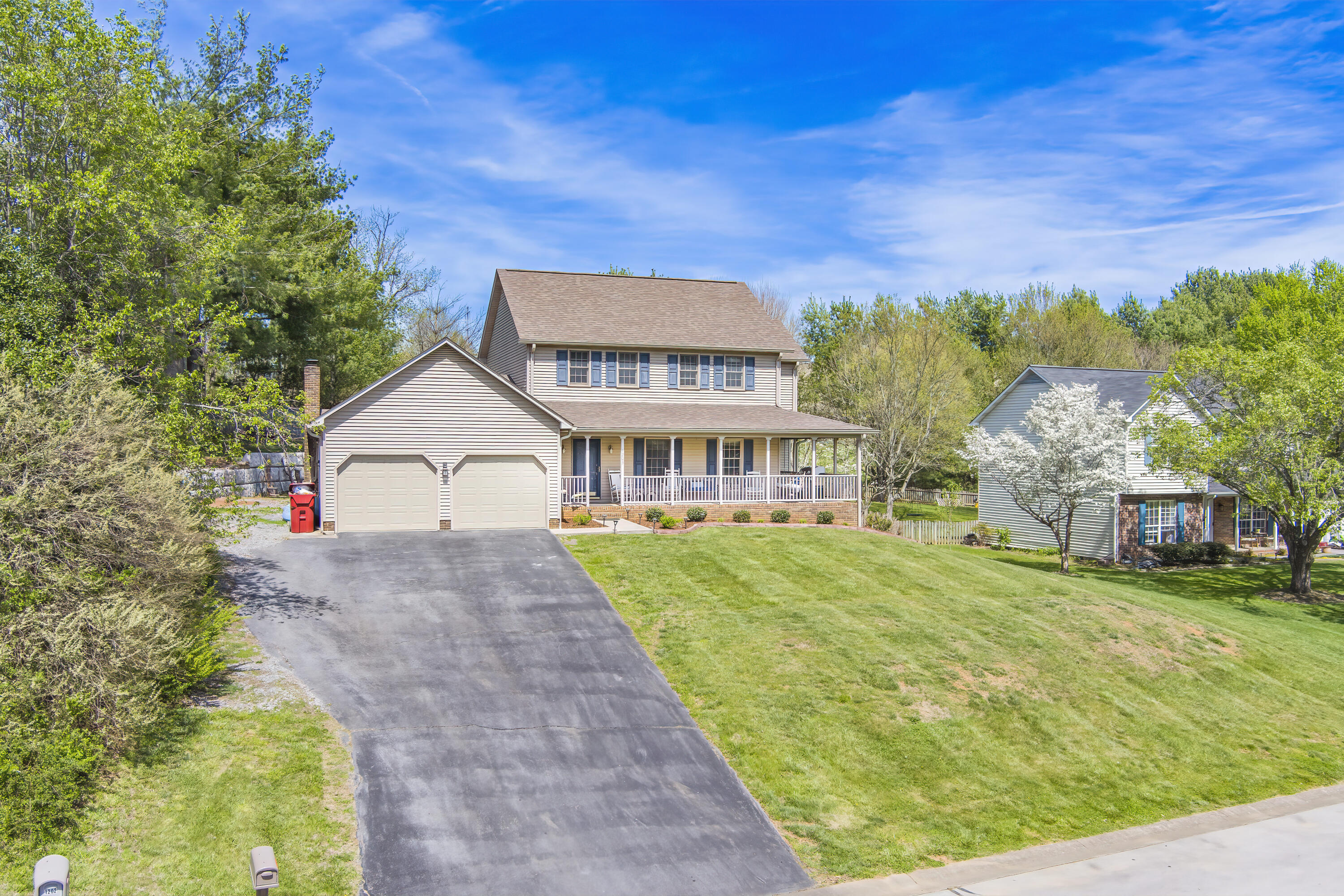 1203 Lone Oak Road Johnson City, TN 37604 - Photo 2 of 57 Lone Oak (6)