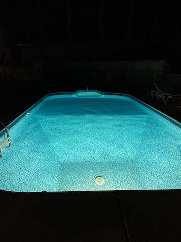 1203 Lone Oak Road Johnson City, TN 37604 - Photo 52 of 57 Nighttime pool pics.