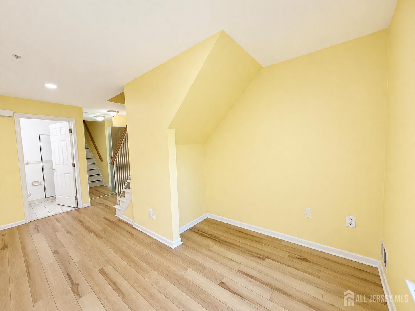 263 Prestwick Way Edison, NJ 08820 - Photo 15 of 30