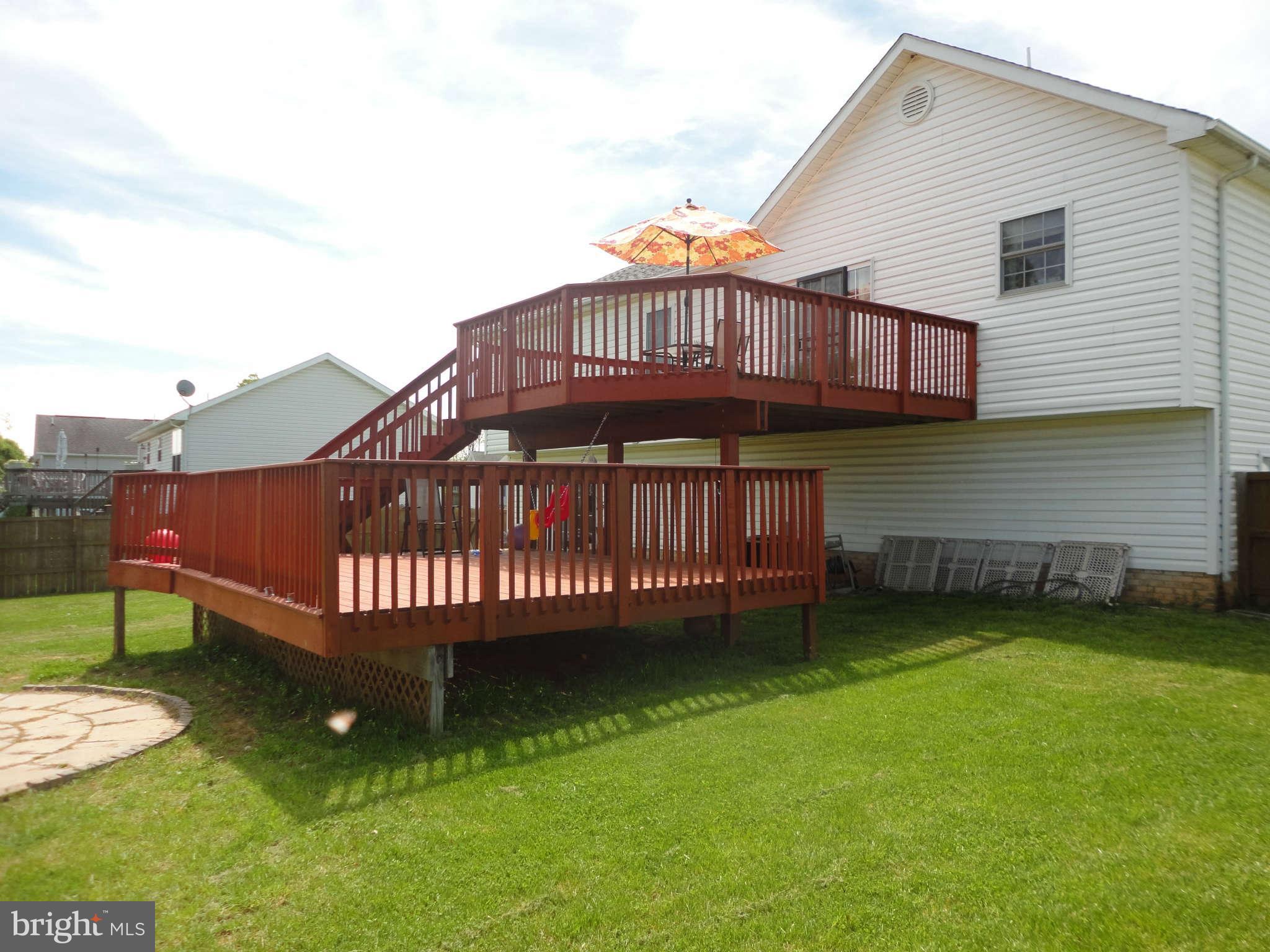 49 Flopsy Court Ranson, WV 25438 - Photo 4 of 9 Exterior (Rear)