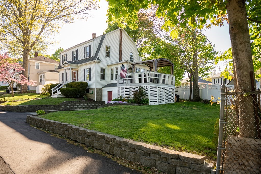 210 Pierce Road Weymouth, MA 02188 - Photo 3 of 37 Gallery Image 3