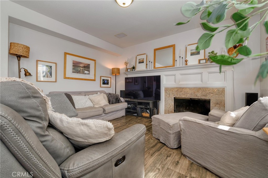 19344 Kilfinan Street Porter Ranch, CA 91326 - Photo 11 of 31 Family Room