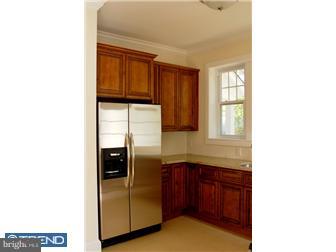 325 North Forklanding Road Maple Shade, NJ 08052 - Photo 3 of 12 Kitchen