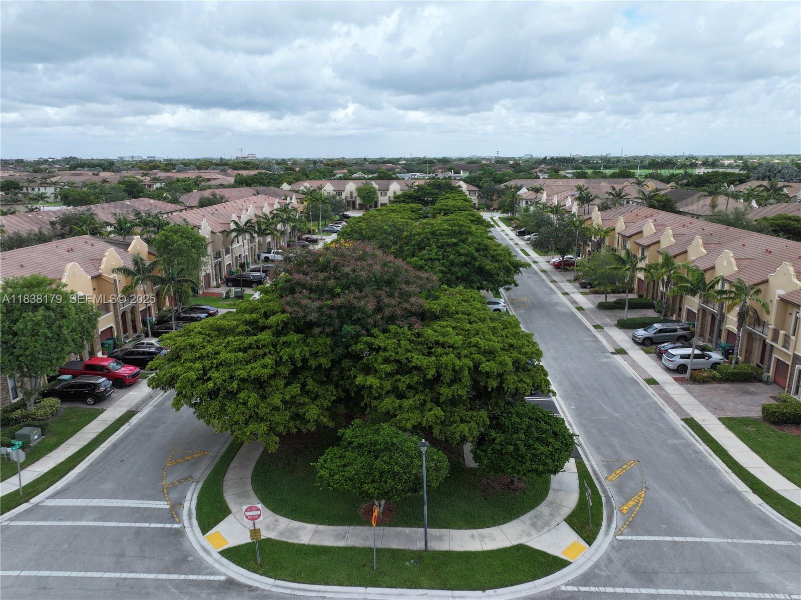 23477 Southwest 112th Place Homestead, FL 33032 - Photo 38 of 49