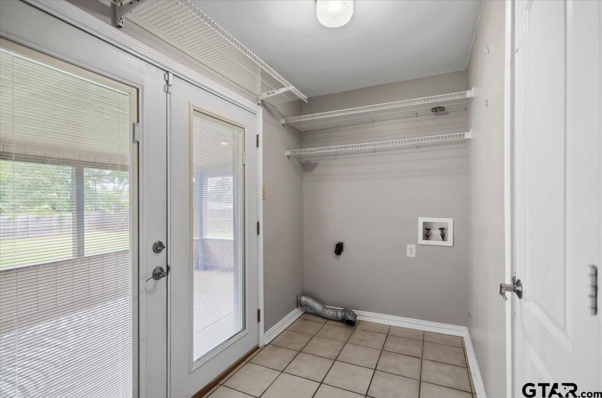 701 Georgia Street Lindale, TX 75771 - Photo 27 of 37 a view of an empty room