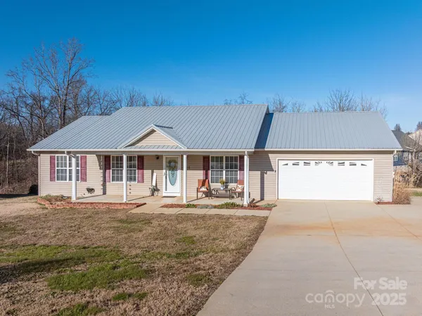 $295,000 | 1486 Clear Creek Lane, Newton, NC 28658