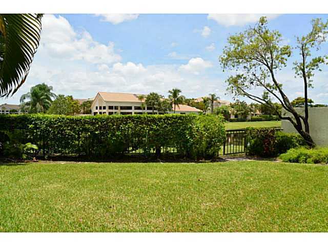 17064 Ryton Lane Boca Raton, FL 33496 - Photo 7 of 23