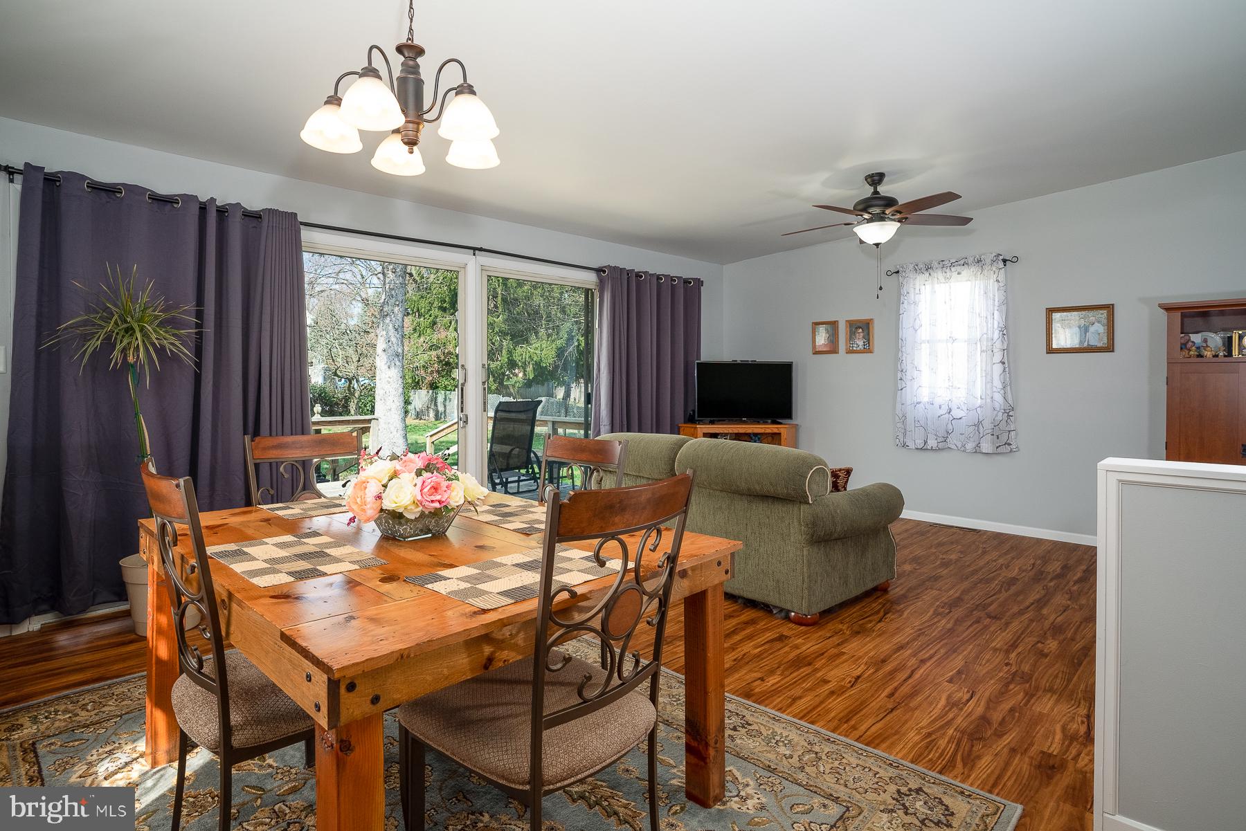 832 Gunnison Road York, PA 17404 - Photo 2 of 35