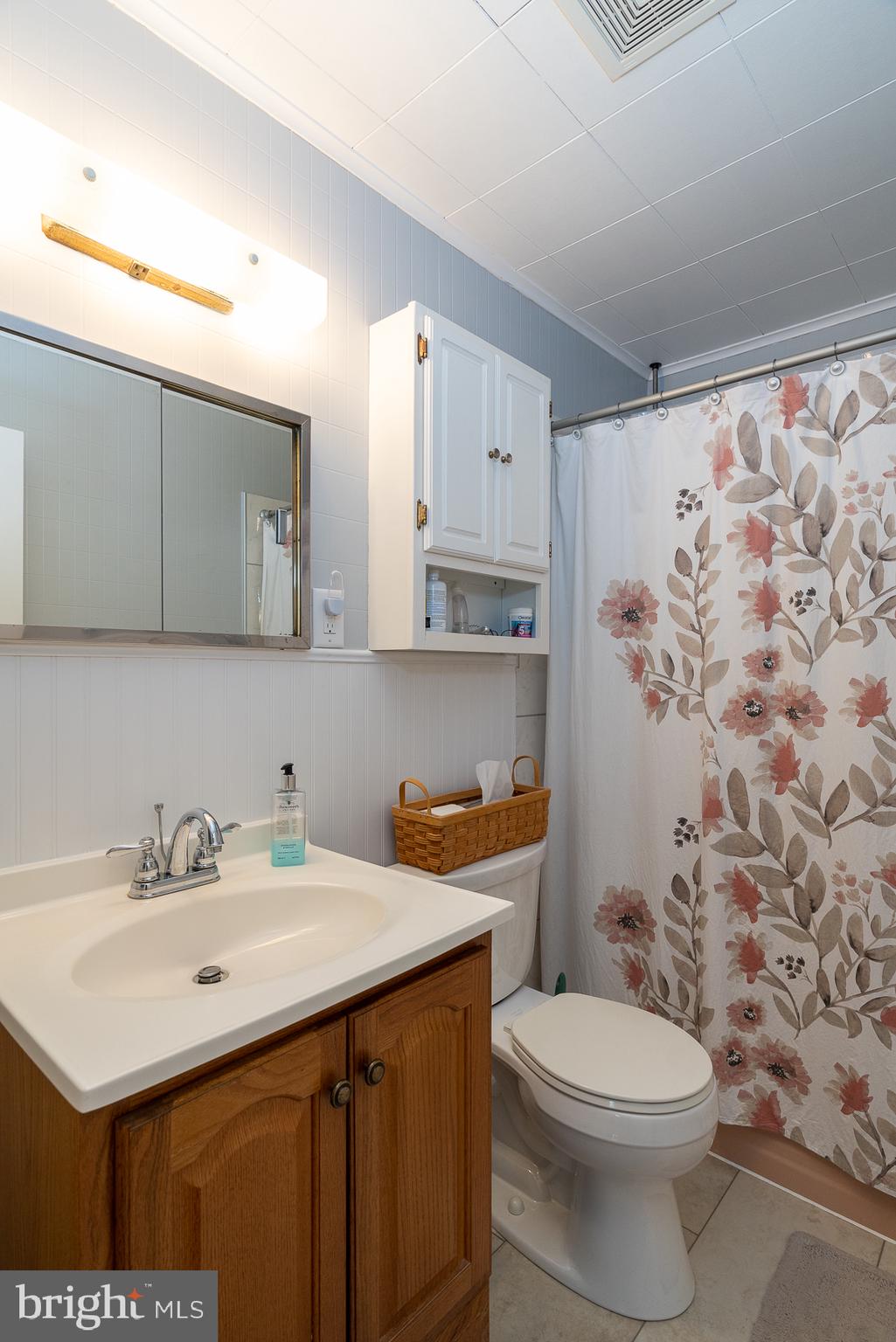 832 Gunnison Road York, PA 17404 - Photo 13 of 35