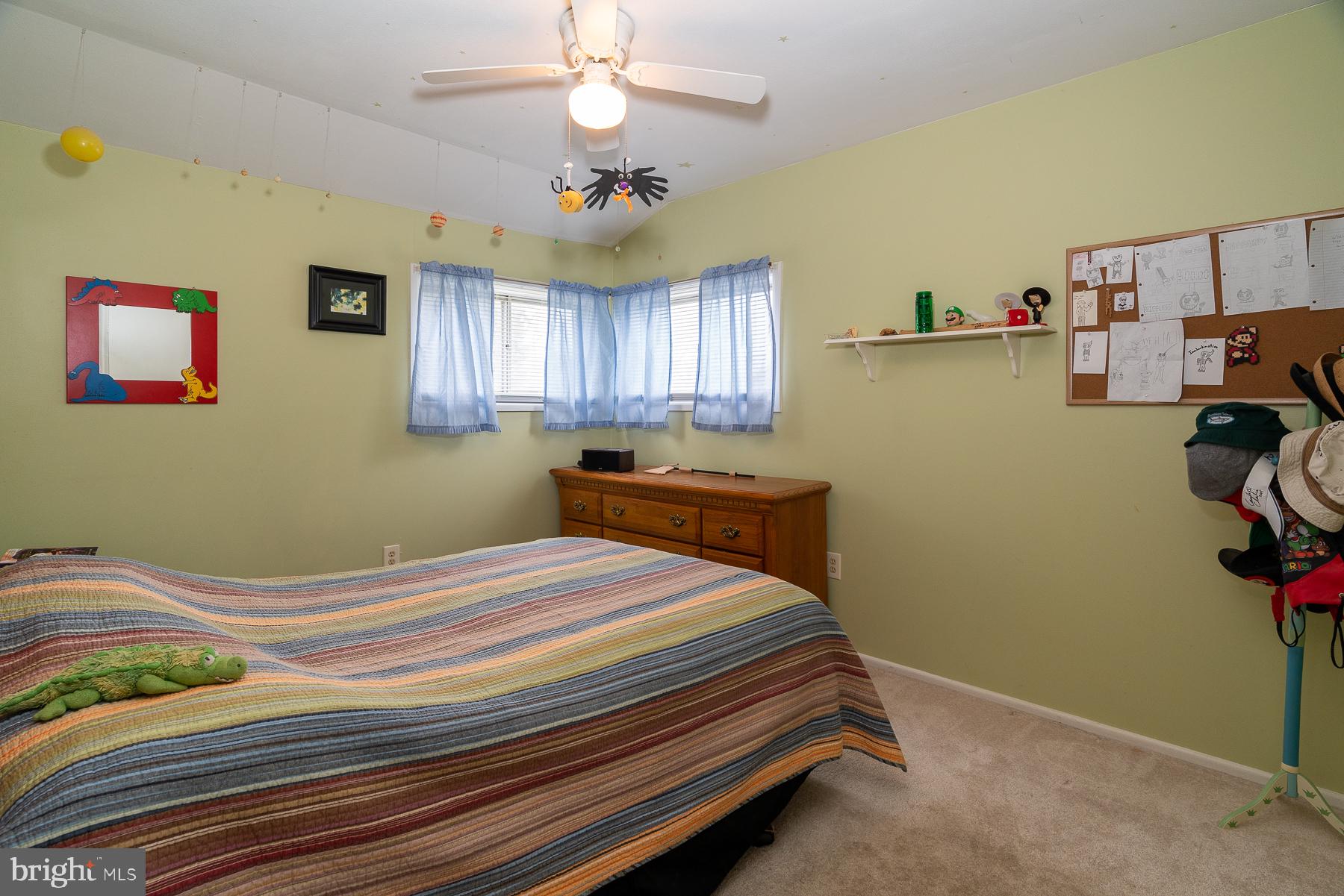 832 Gunnison Road York, PA 17404 - Photo 16 of 35