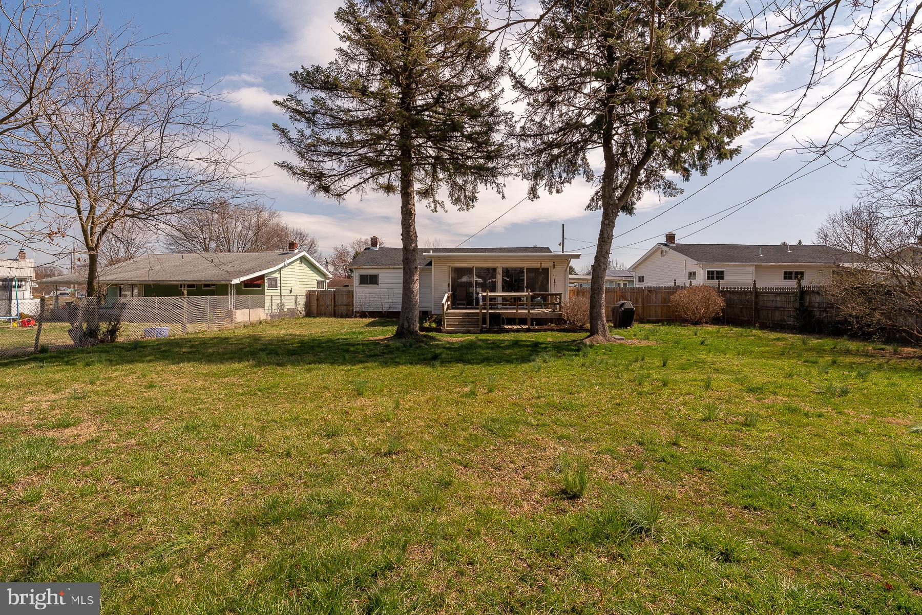 832 Gunnison Road York, PA 17404 - Photo 28 of 35