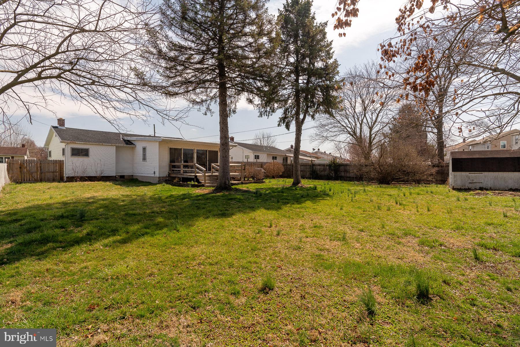 832 Gunnison Road York, PA 17404 - Photo 30 of 35