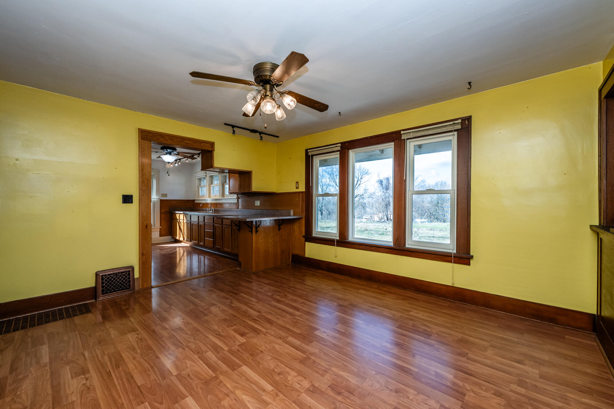 1294 West Glendora Road Buchanan, MI 49107 - Photo 15 of 32 Dining Area