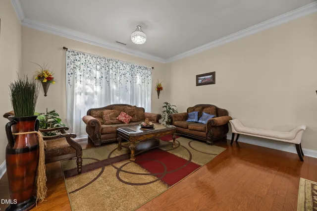 $819,900 | 712 Pierside Drive, Cary, NC 27519