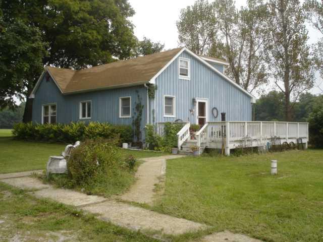 930 Johnson Road Spencer, IN 47460 - Photo 3 of 11