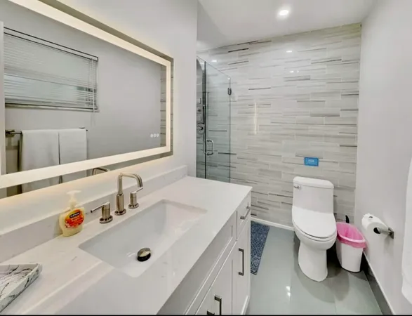 $7,500 | 5940 Northeast 22nd Avenue, Fort Lauderdale, FL 33308