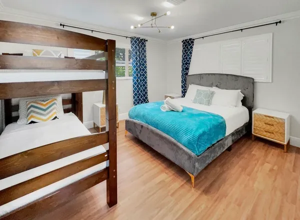 $7,500 | 5940 Northeast 22nd Avenue, Fort Lauderdale, FL 33308