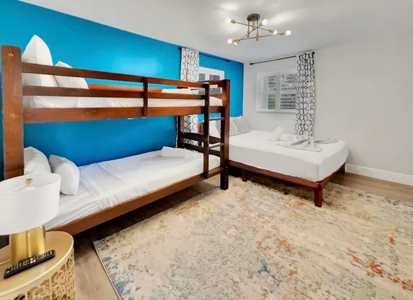 $7,500 | 5940 Northeast 22nd Avenue, Fort Lauderdale, FL 33308