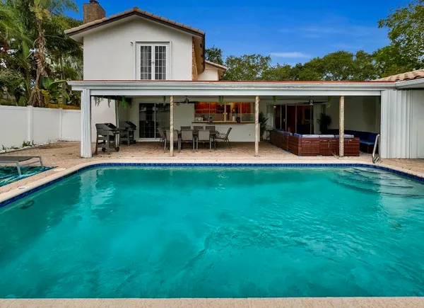 $7,500 | 5940 Northeast 22nd Avenue, Fort Lauderdale, FL 33308