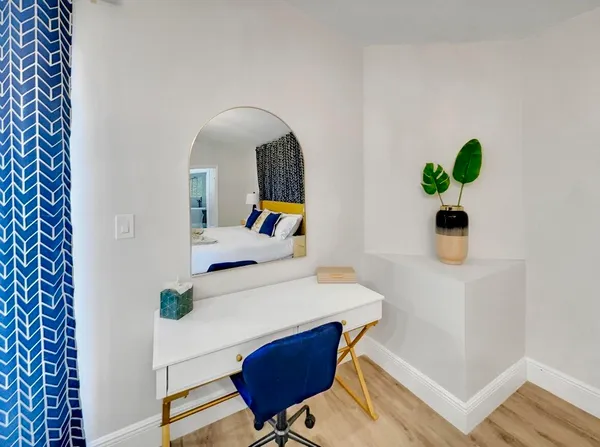 $7,500 | 5940 Northeast 22nd Avenue, Fort Lauderdale, FL 33308