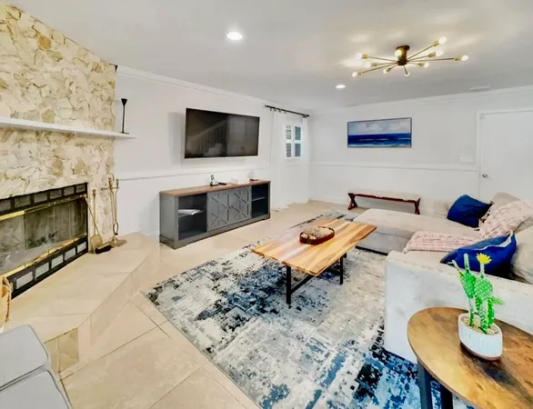 $7,500 | 5940 Northeast 22nd Avenue, Fort Lauderdale, FL 33308