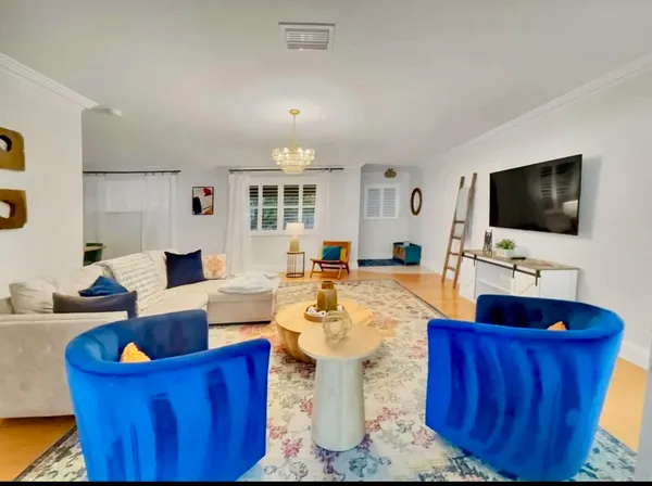 $7,500 | 5940 Northeast 22nd Avenue, Fort Lauderdale, FL 33308