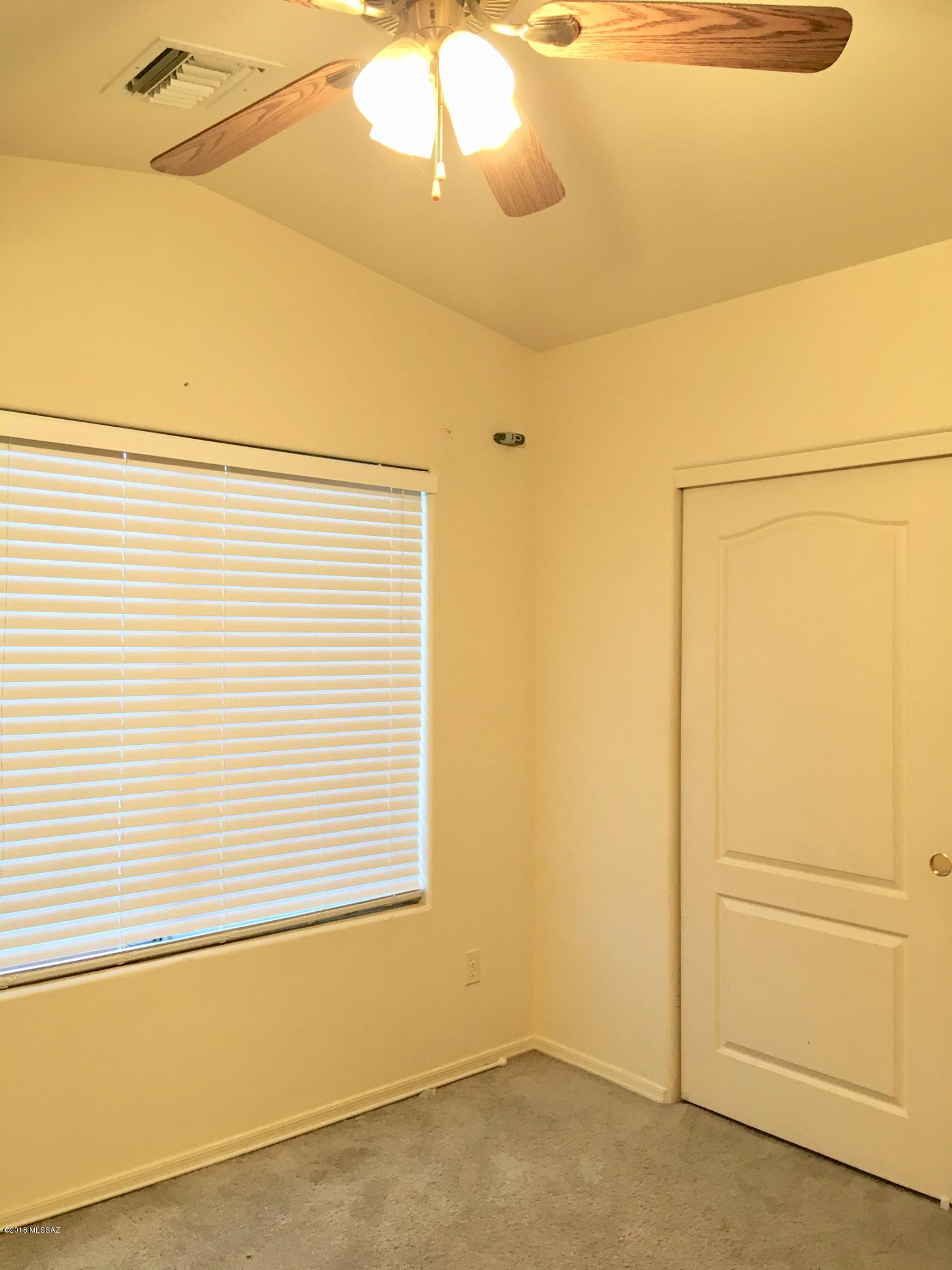 313 West Ridge Peak Road Tucson, AZ 85737 - Photo 14 of 27 Gallery Image 14