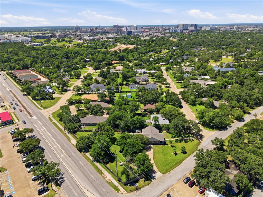 515 Crescent Drive Bryan, TX 77801 - Photo 40 of 43 Aerial view with North Oakwood, Century Square and Texas A&M