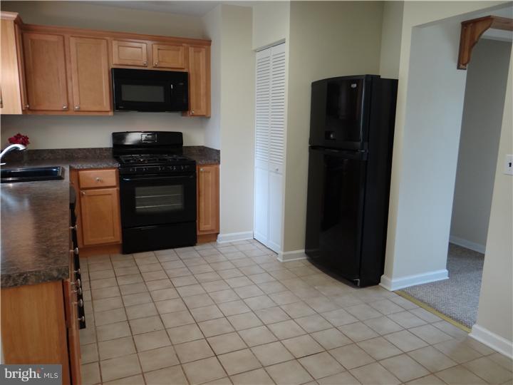 101 South Brownleaf Road Newark, DE 19713 - Photo 4 of 12
