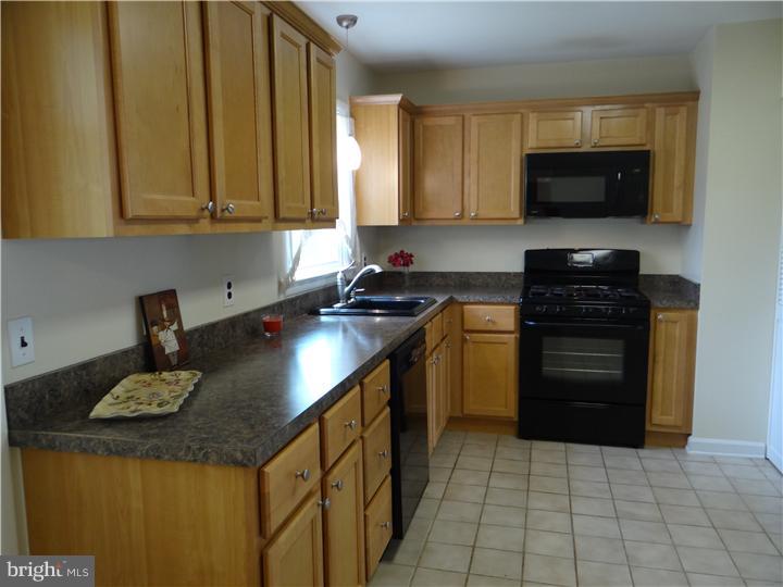 101 South Brownleaf Road Newark, DE 19713 - Photo 5 of 12