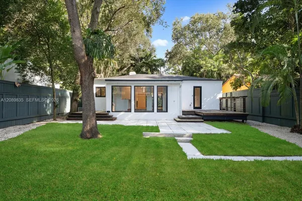 $10,500 | 3794 Irvington Avenue, Miami, FL 33133